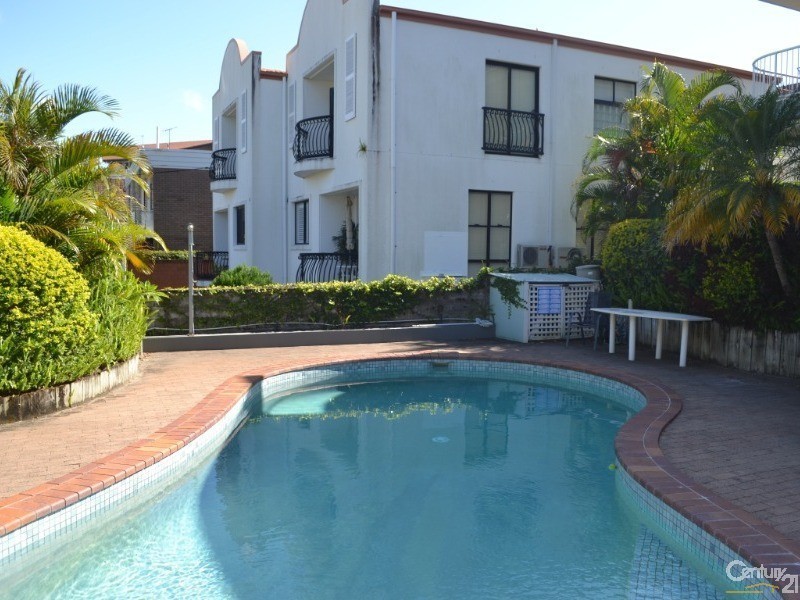 10/15 Jubilee Avenue, Broadbeach QLD 4218