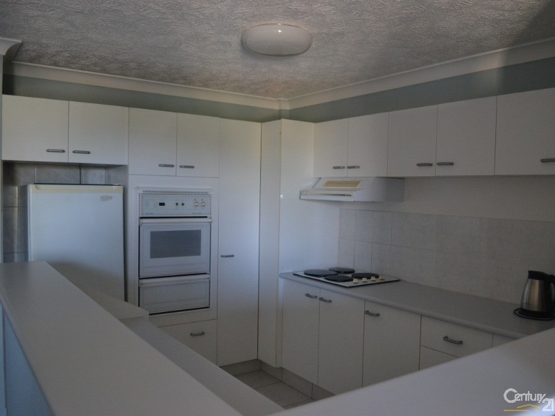 10/15 Jubilee Avenue, Broadbeach QLD 4218