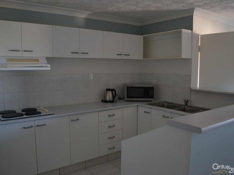 10/15 Jubilee Avenue, Broadbeach QLD 4218