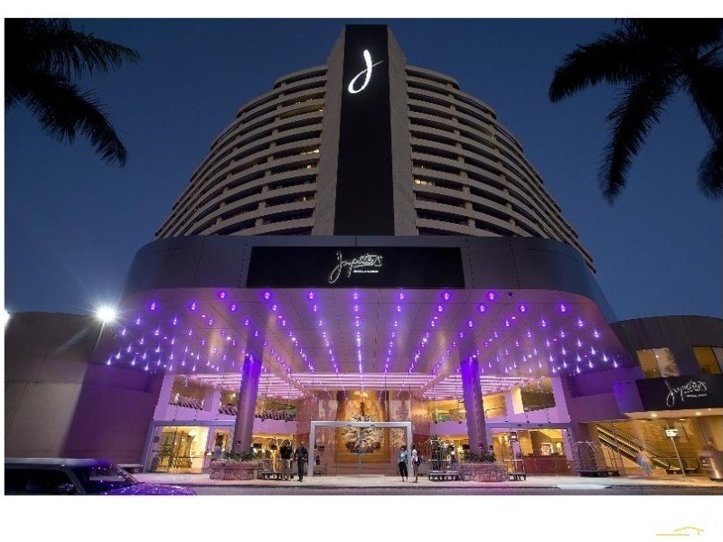 10/15 Jubilee Avenue, Broadbeach QLD 4218