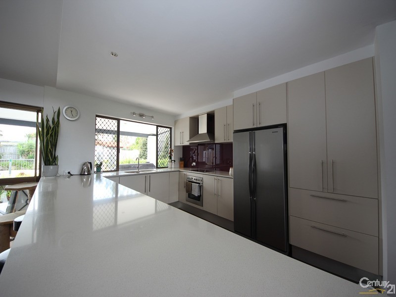 164 Alison Road, Carrara QLD 4211