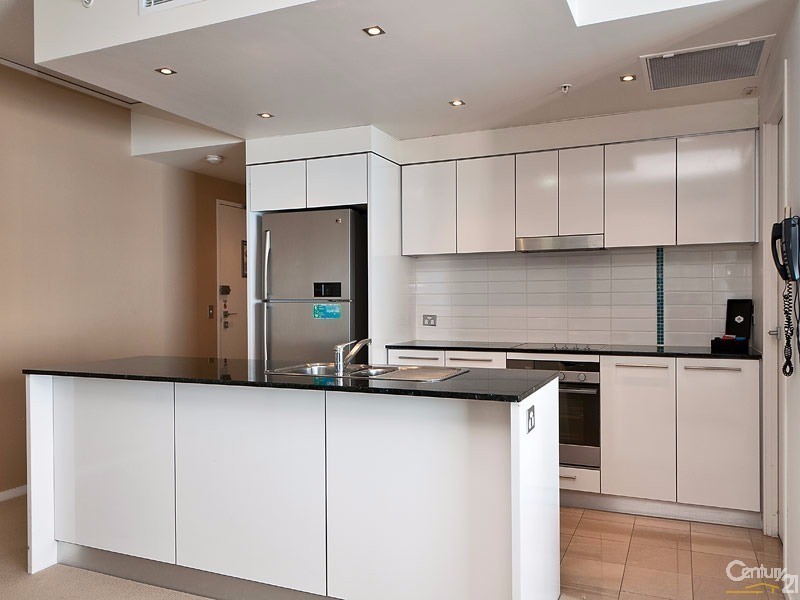 1905/22 Surf Parade, Broadbeach QLD 4218