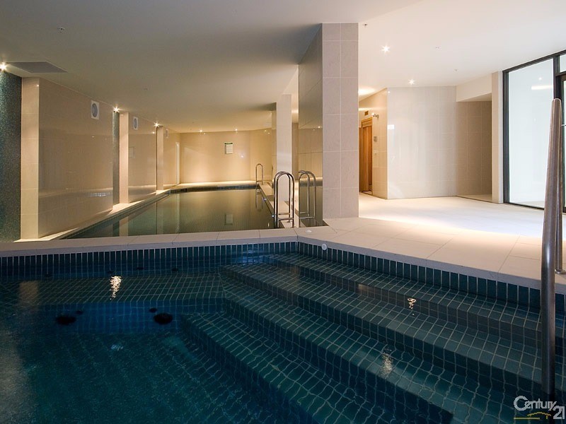 1905/22 Surf Parade, Broadbeach QLD 4218