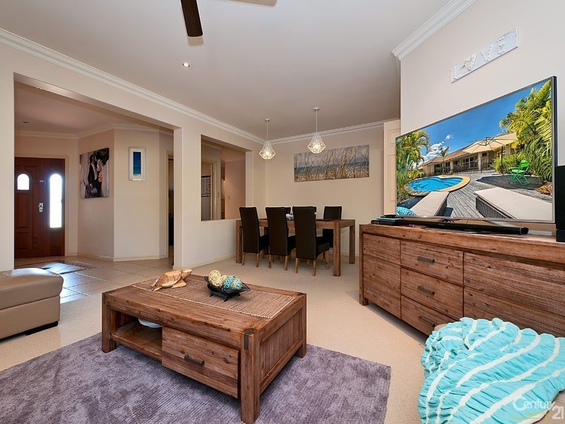 70 Greenway Boulevard, Maudsland QLD 4210