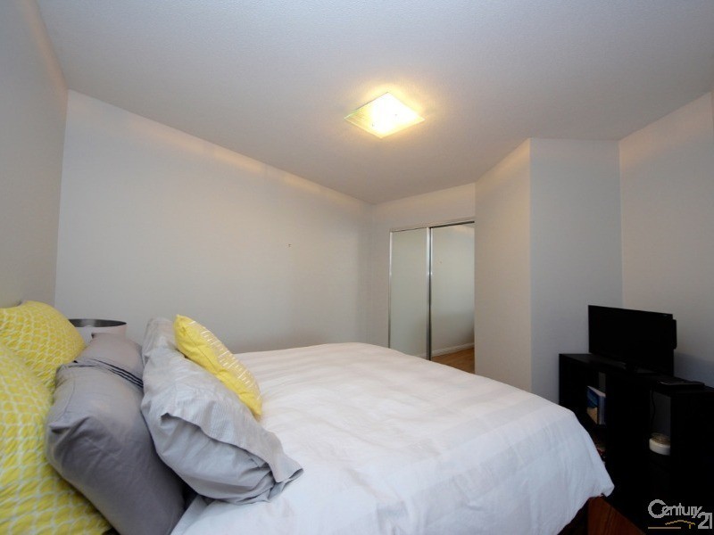 511/42 Surf Parade, Broadbeach QLD 4218