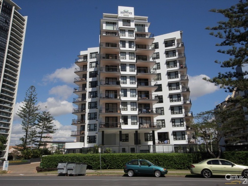 30 Surf Parade, Broadbeach QLD 4218