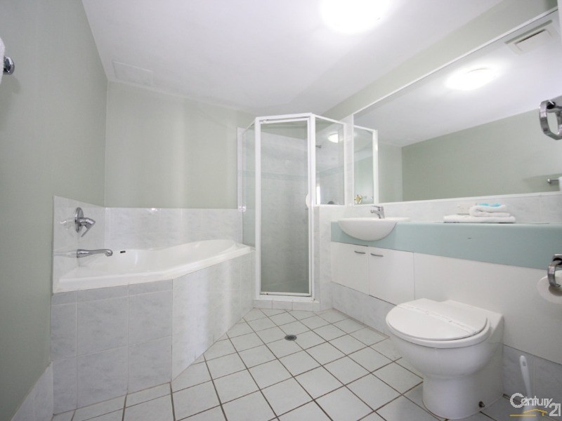 30 Surf Parade, Broadbeach QLD 4218