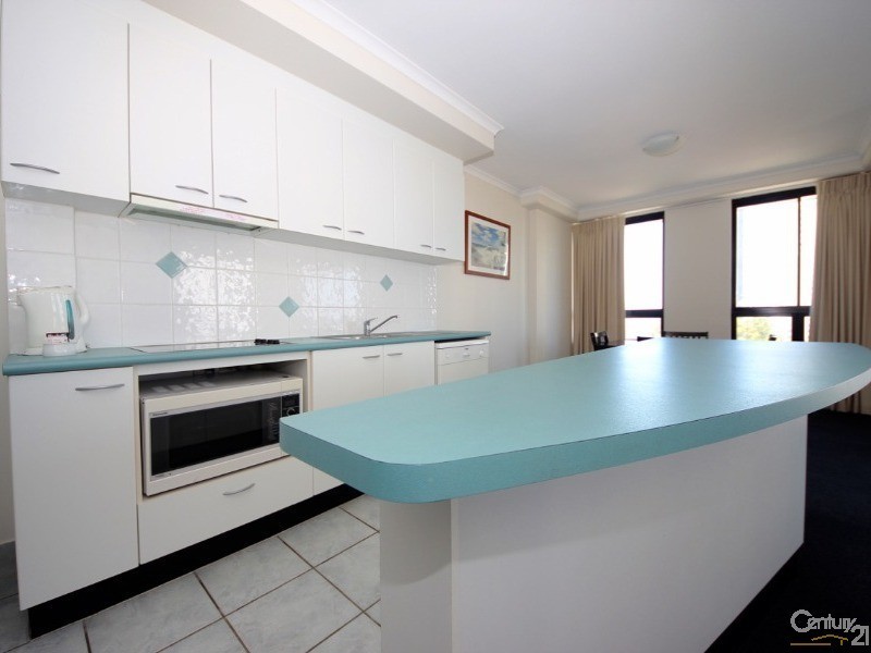 30 Surf Parade, Broadbeach QLD 4218
