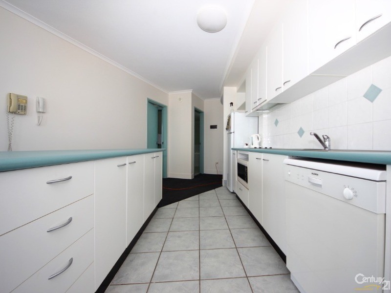 30 Surf Parade, Broadbeach QLD 4218