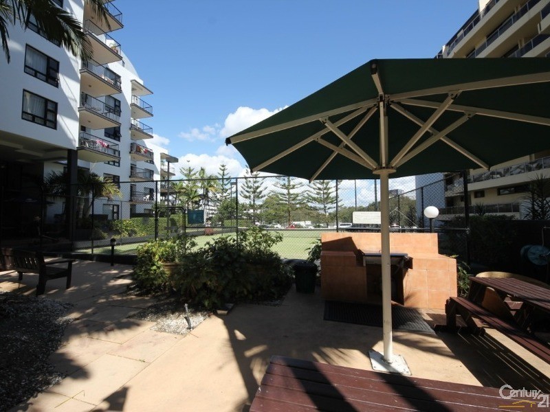 30 Surf Parade, Broadbeach QLD 4218
