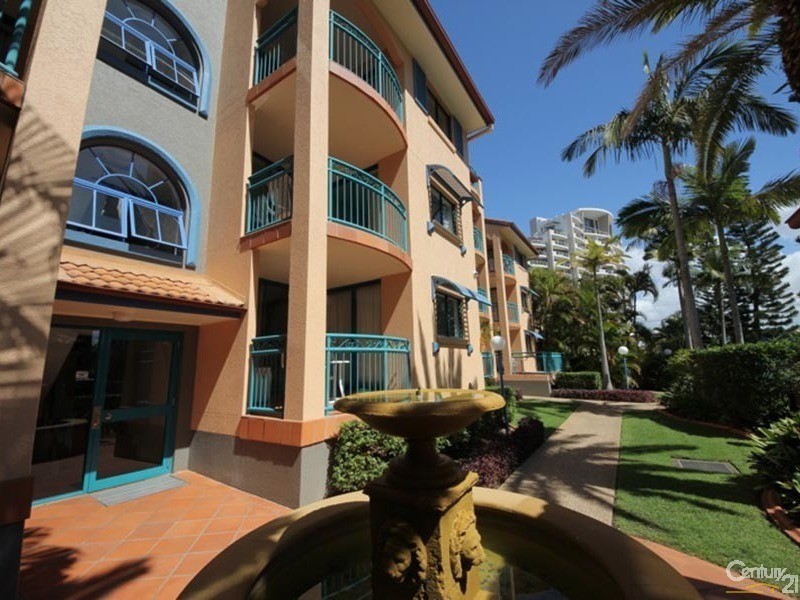 20 Anne Avenue, Broadbeach QLD 4218