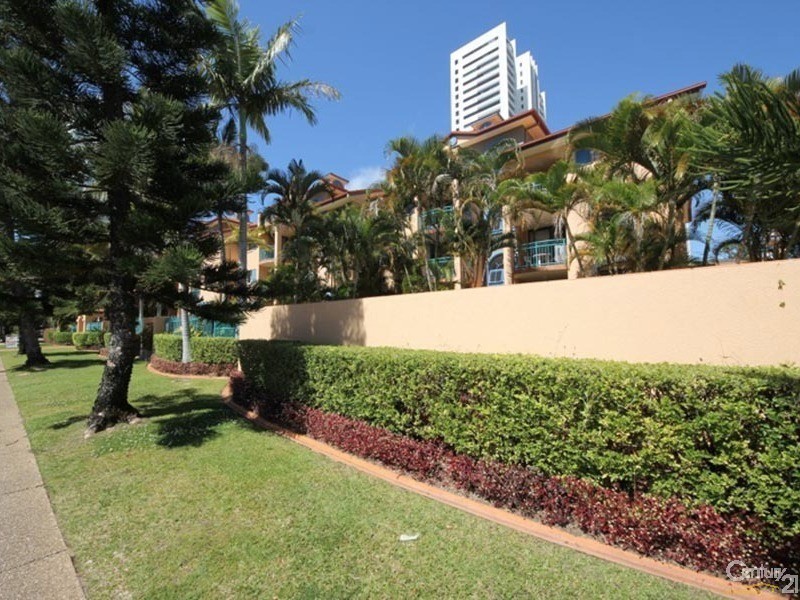 20 Anne Avenue, Broadbeach QLD 4218