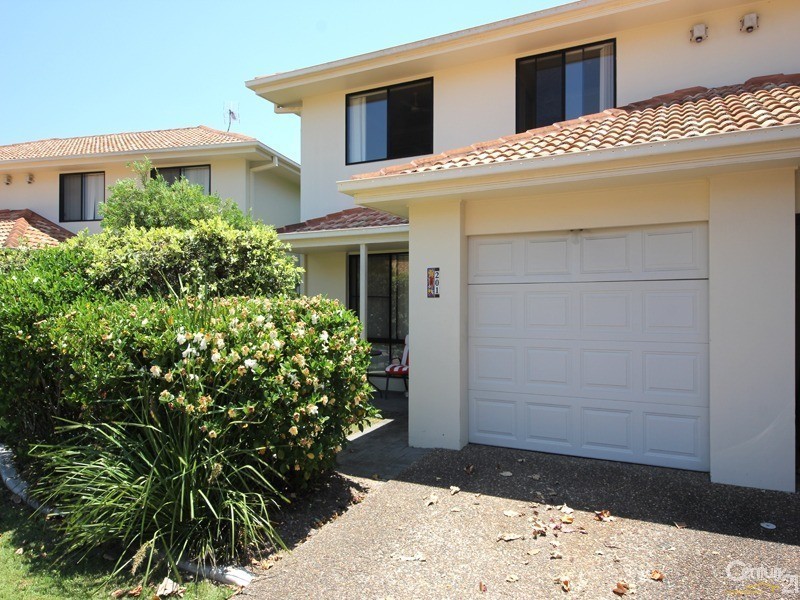 201/1 Gentian Drive, Arundel QLD 4214