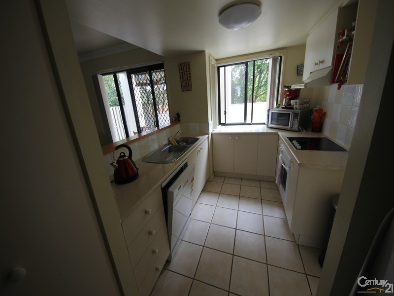 201/1 Gentian Drive, Arundel QLD 4214