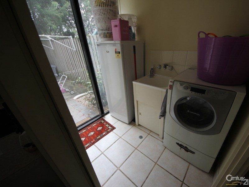 201/1 Gentian Drive, Arundel QLD 4214