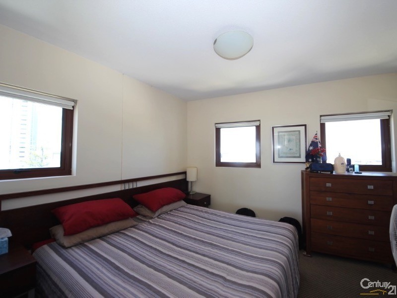 812/42 Surf Parade, Broadbeach QLD 4218