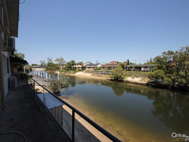 4/3 Miami Key, Broadbeach Waters QLD 4218
