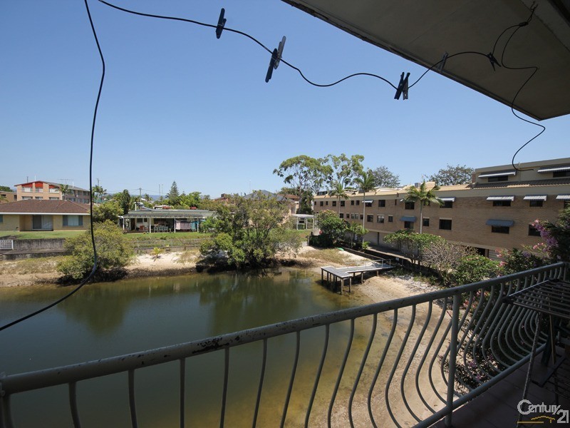 4/3 Miami Key, Broadbeach Waters QLD 4218