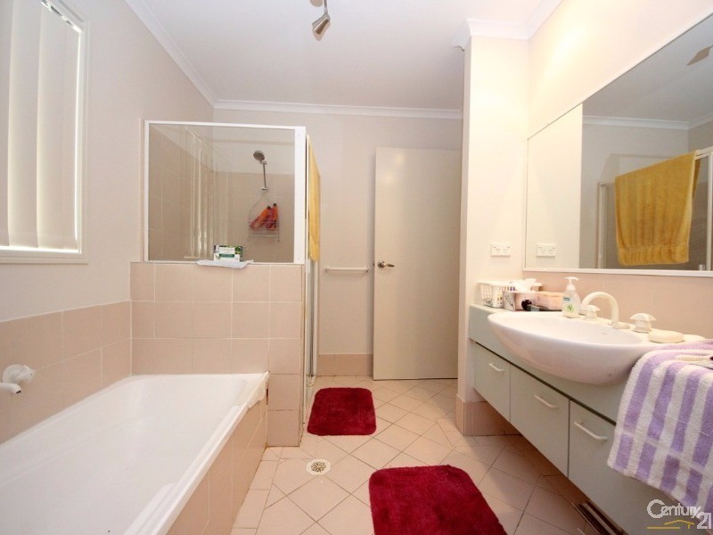 16 Crescent Avenue, Mermaid Beach QLD 4218