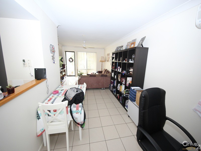 302/1 Gentian Drive, Arundel QLD 4214