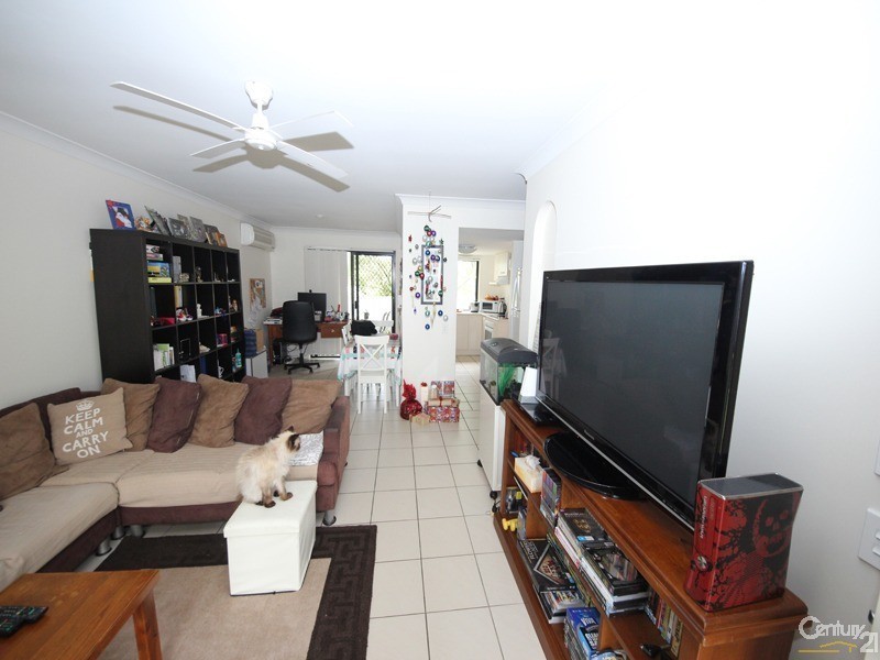 302/1 Gentian Drive, Arundel QLD 4214