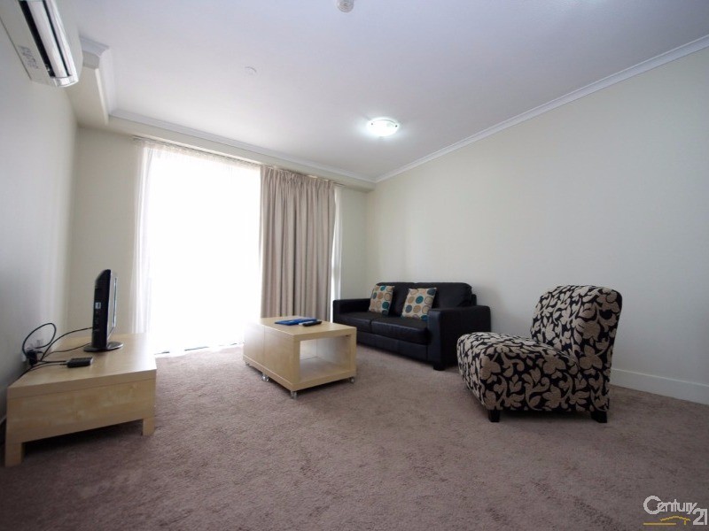 30 Surf Parade, Broadbeach QLD 4218