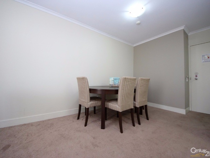 30 Surf Parade, Broadbeach QLD 4218