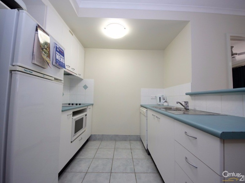 30 Surf Parade, Broadbeach QLD 4218