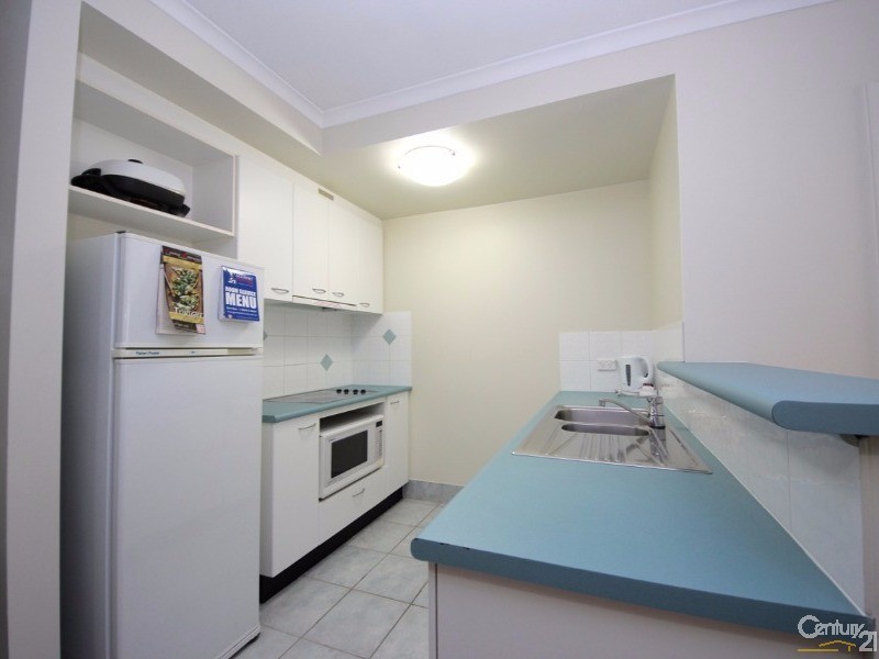 30 Surf Parade, Broadbeach QLD 4218