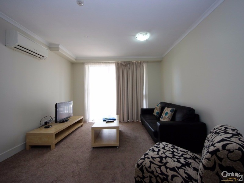 30 Surf Parade, Broadbeach QLD 4218