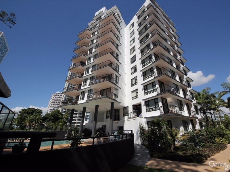 30 Surf Parade, Broadbeach QLD 4218
