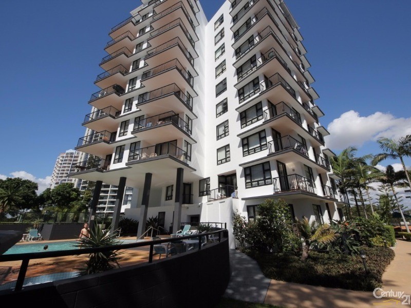 30 Surf Parade, Broadbeach QLD 4218