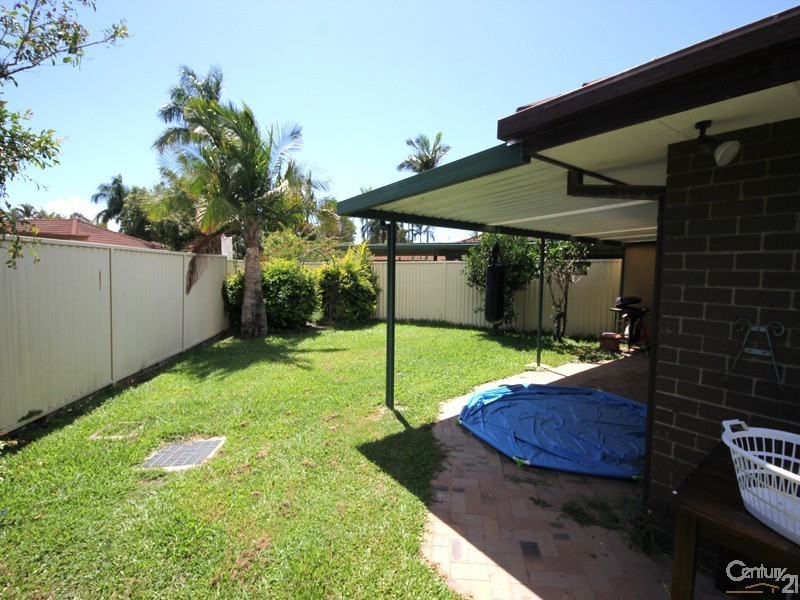 2/9 Elm Court, Labrador QLD 4215