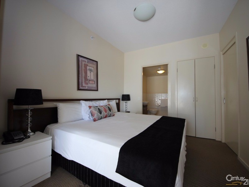 702/42 Surf Parade, Broadbeach QLD 4218