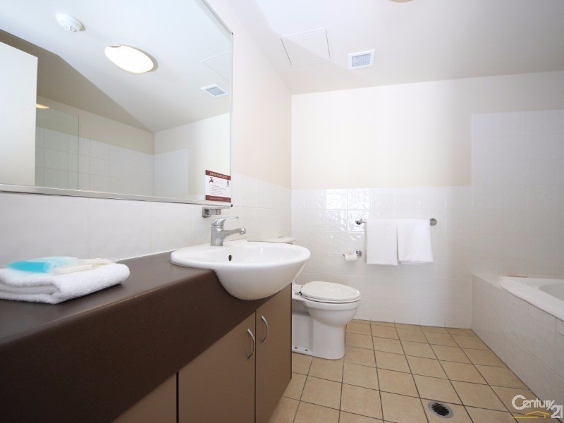 702/42 Surf Parade, Broadbeach QLD 4218