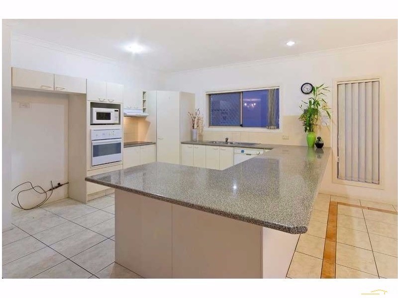 25 Northwestern Court, Varsity Lakes QLD 4227