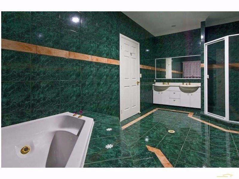 25 Northwestern Court, Varsity Lakes QLD 4227