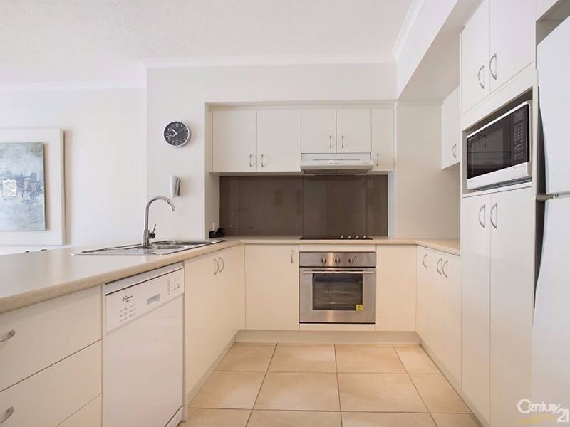 10 Alexandra Avenue, Mermaid Beach QLD 4218