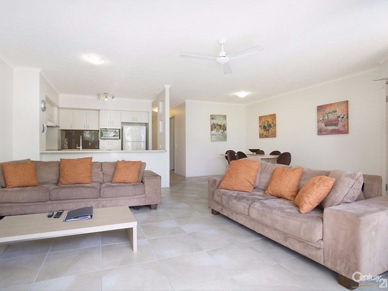 10 Alexandra Avenue, Mermaid Beach QLD 4218