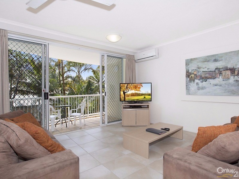 10 Alexandra Avenue, Mermaid Beach QLD 4218