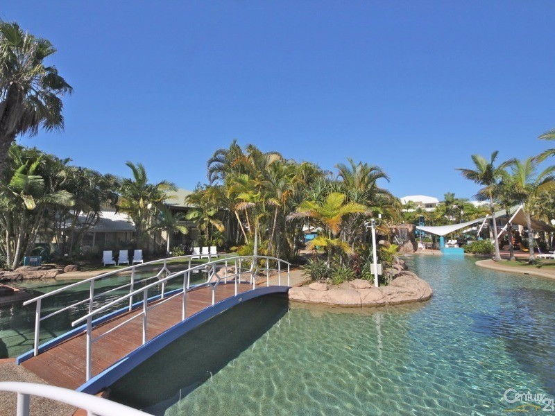 10 Alexandra Avenue, Mermaid Beach QLD 4218