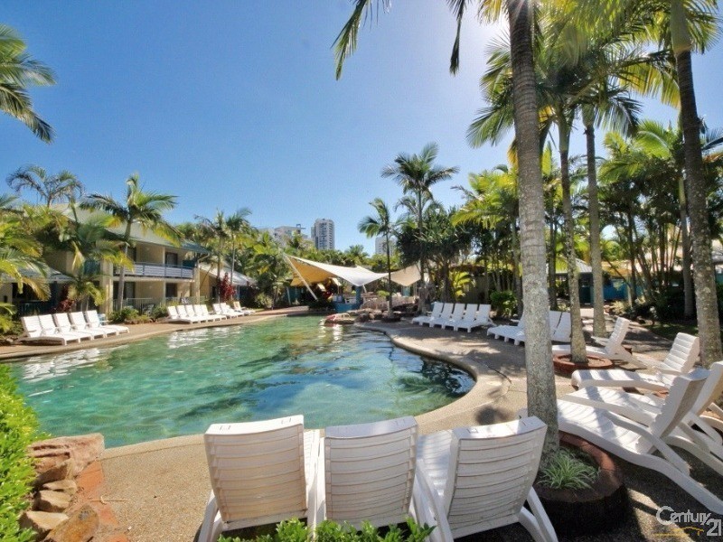 10 Alexandra Avenue, Mermaid Beach QLD 4218