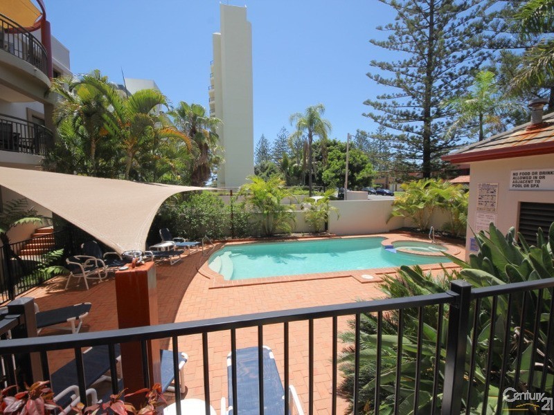 4/5 Fourth Avenue, Burleigh Heads QLD 4220