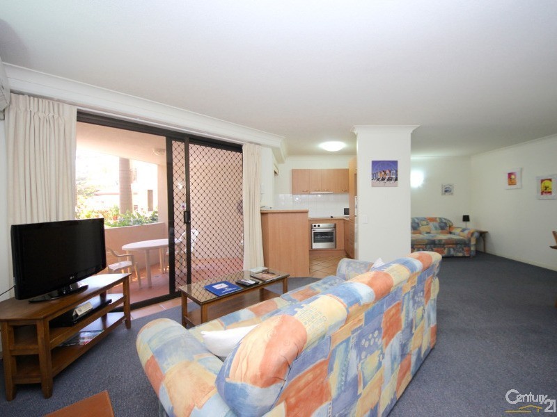 4/5 Fourth Avenue, Burleigh Heads QLD 4220