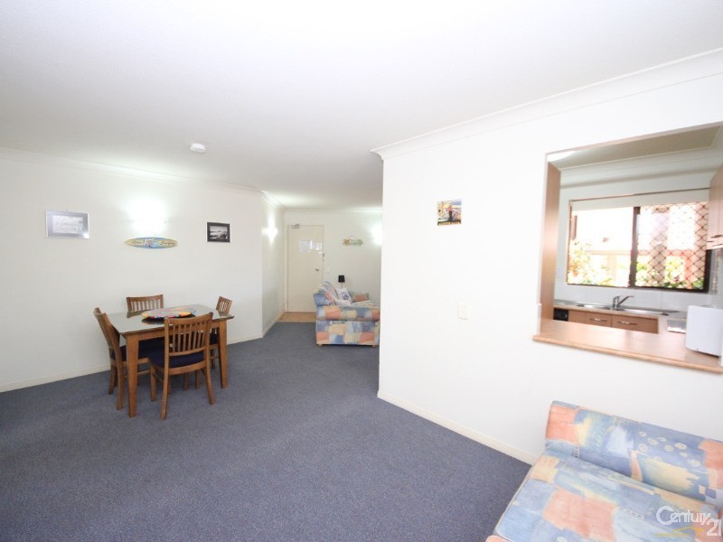 4/5 Fourth Avenue, Burleigh Heads QLD 4220