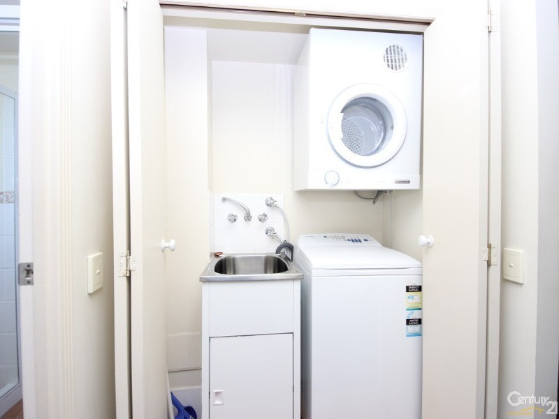 4/5 Fourth Avenue, Burleigh Heads QLD 4220