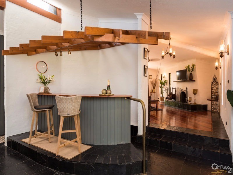 104 Alison Road, Carrara QLD 4211