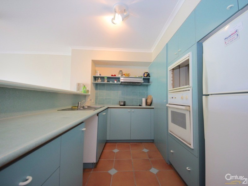 10 Alexandra Avenue, Mermaid Beach QLD 4218