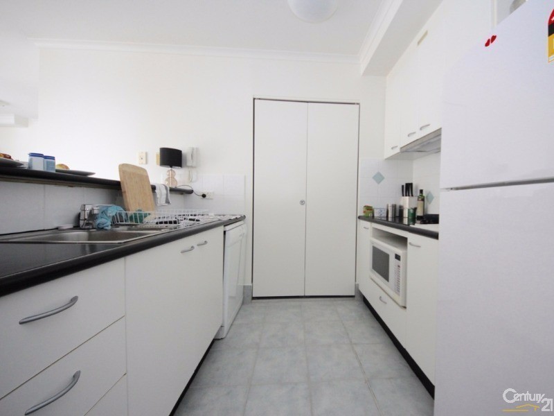 212/30 Surf Parade, Broadbeach QLD 4218