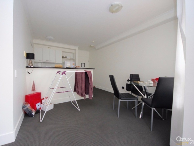 212/30 Surf Parade, Broadbeach QLD 4218